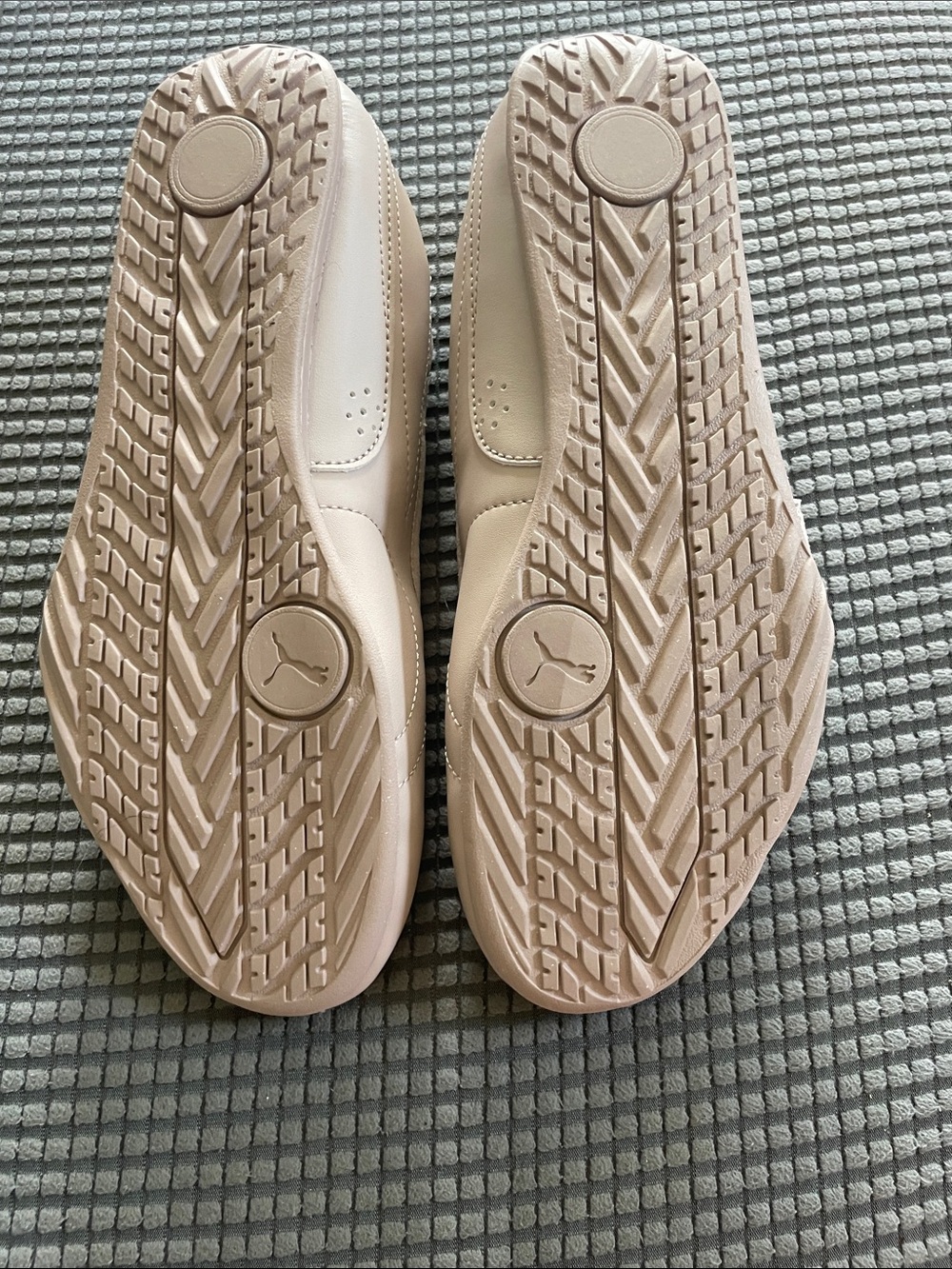 NWOT Puma Women's Light Pink Catch Soleil Ballet Flats with Cream Accents Size 8 - Picture 4 of 8